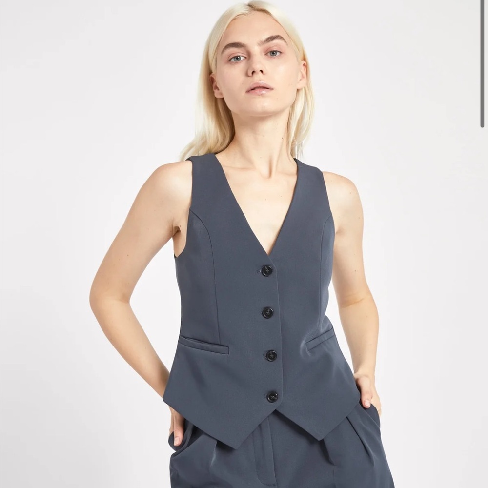 BOXY WAISTCOAT
